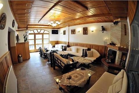 Trojka Hotel Es Panzio Solnok Dış mekan fotoğraf